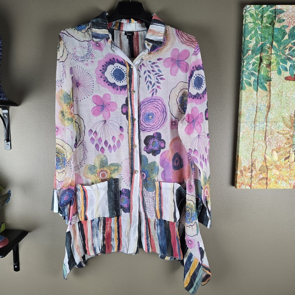 Colorful Floral Women's Blouse - Picture 15 of 15